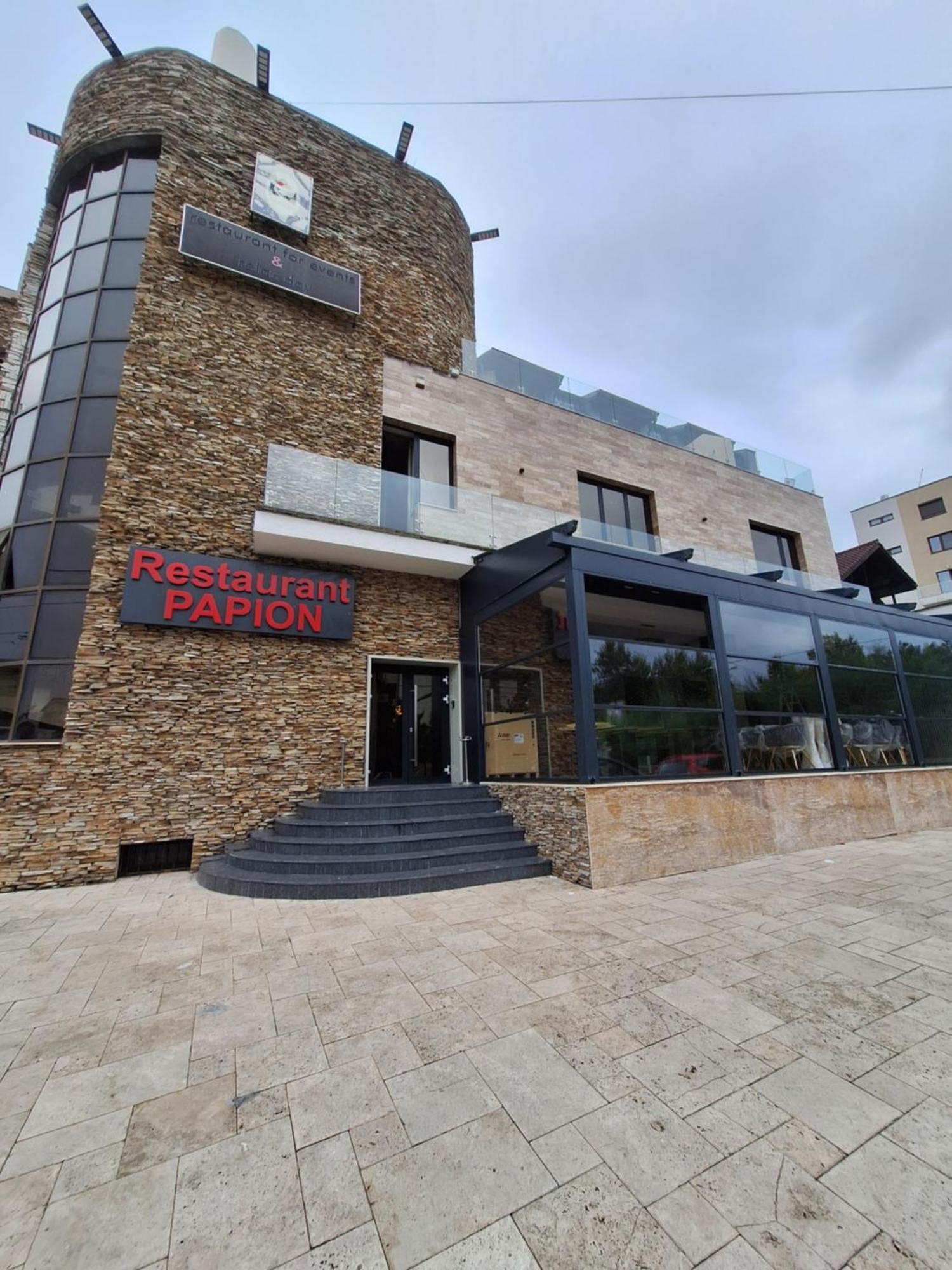 Papion 3* Bucarest
